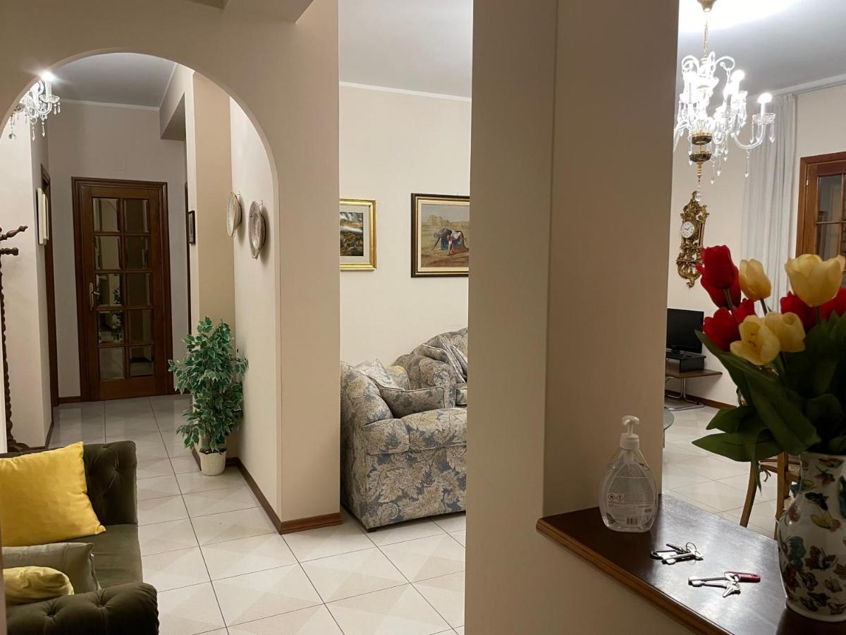 Hotel La Casa Di Fausto à Cesarò Extérieur photo